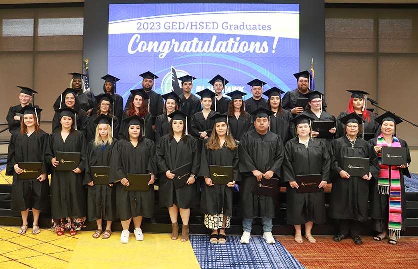 ged-hsed graduates class photo
